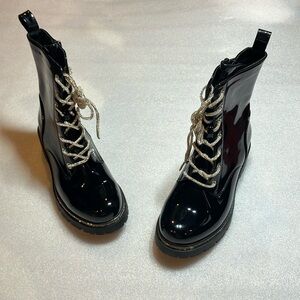 Abata black patent combat lace up boots. New. Size 6.